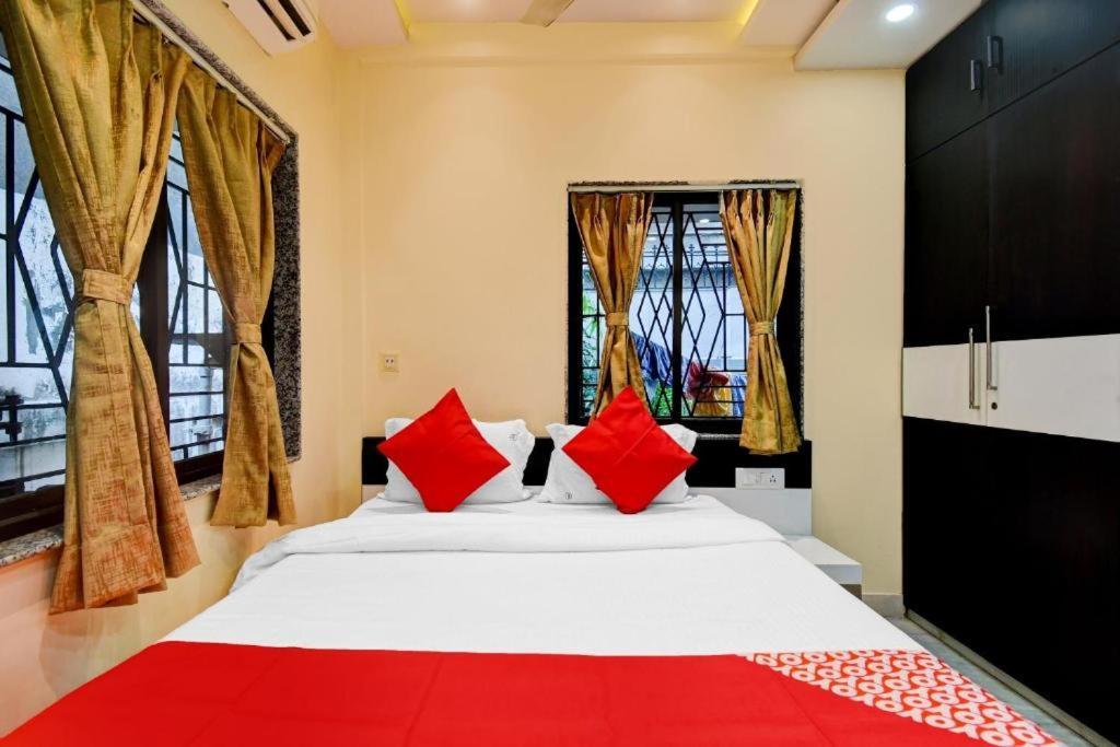 Dharmatala Inn Calcutta  Esterno foto